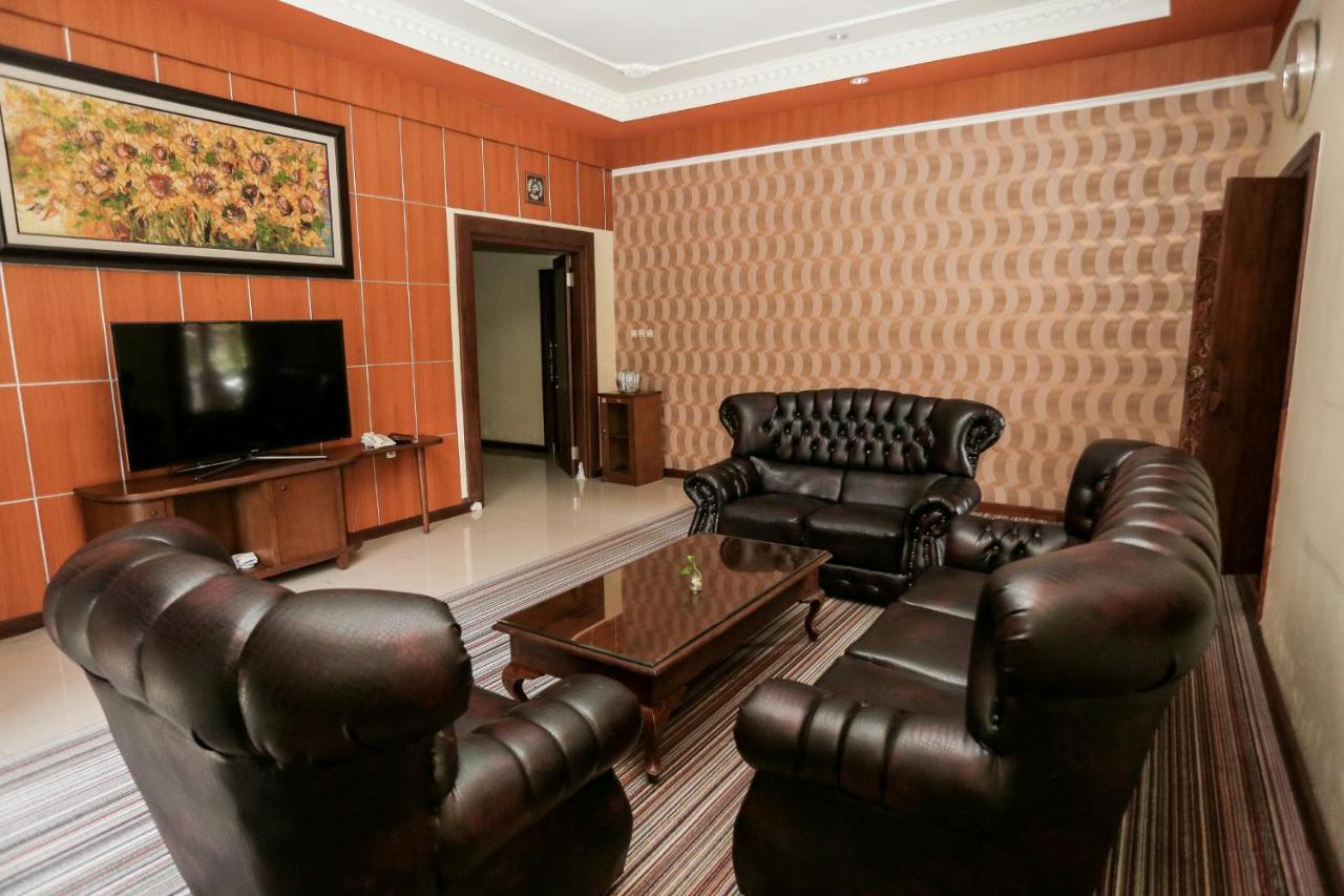 מאלאנג Ubud Hotel & Cottages מראה חיצוני תמונה